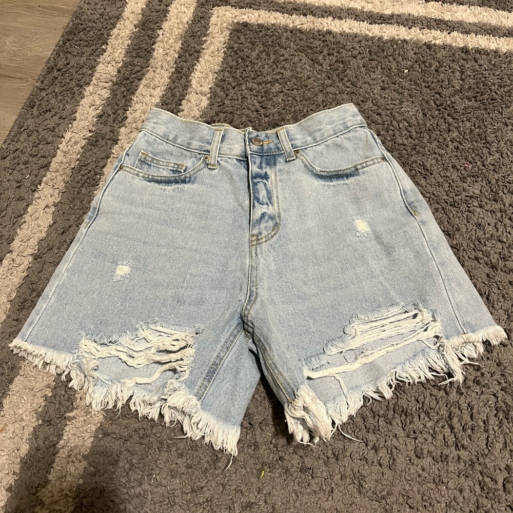 forever 21 size 25 light blue wash denim ripped shorts